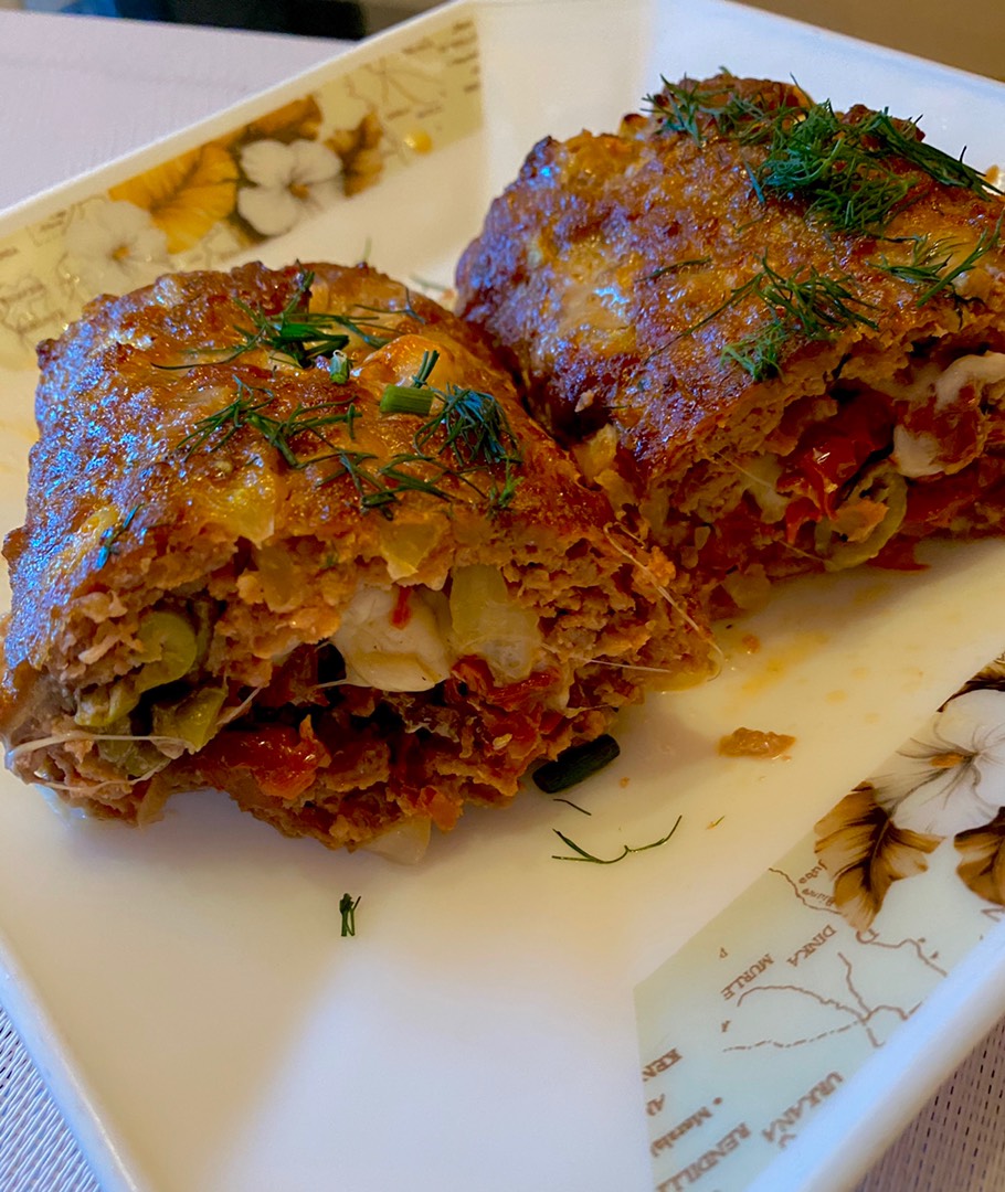 Мясной рулет с начинкой 😋