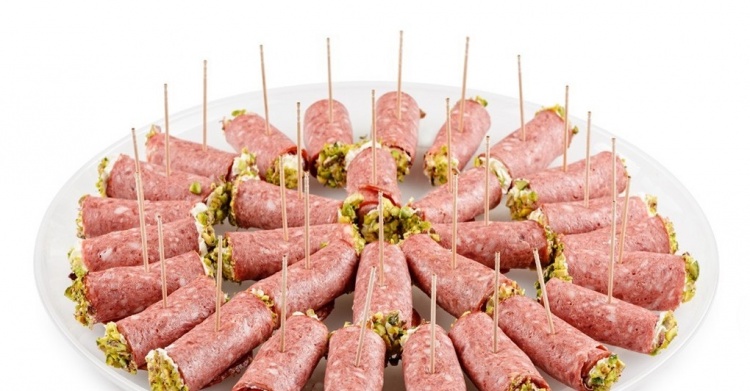 Рулетики салями с начинкой