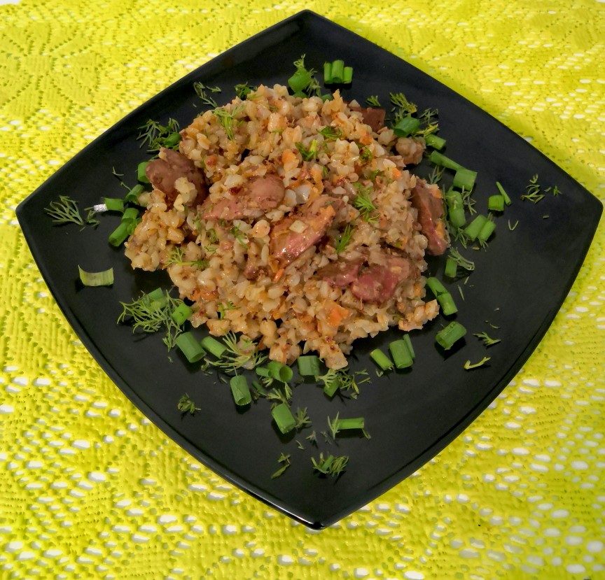 Греча томленная с куриной печенью 😋