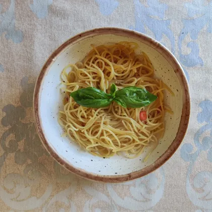 Спагетти алио и олио (Spaghetti aglio e olio)