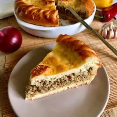 Сдобный дрожжевой пирог с мясом и капустой🥧