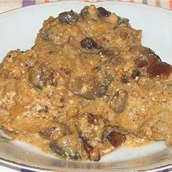 Мынкарика с луком и грибами