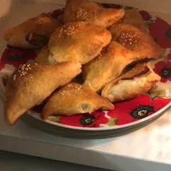 Слойки с мясом