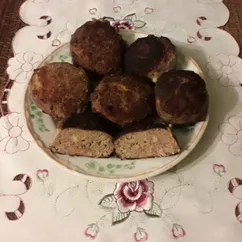 Мясные котлеты с сыром