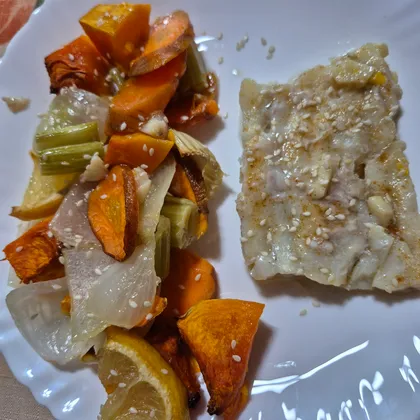 Камбала с тыквой и морковью