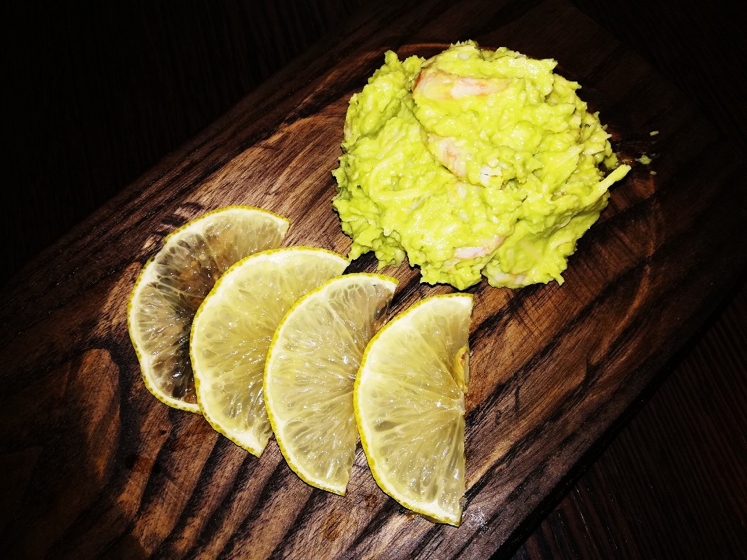 Гуакамоле с креветками 🥑