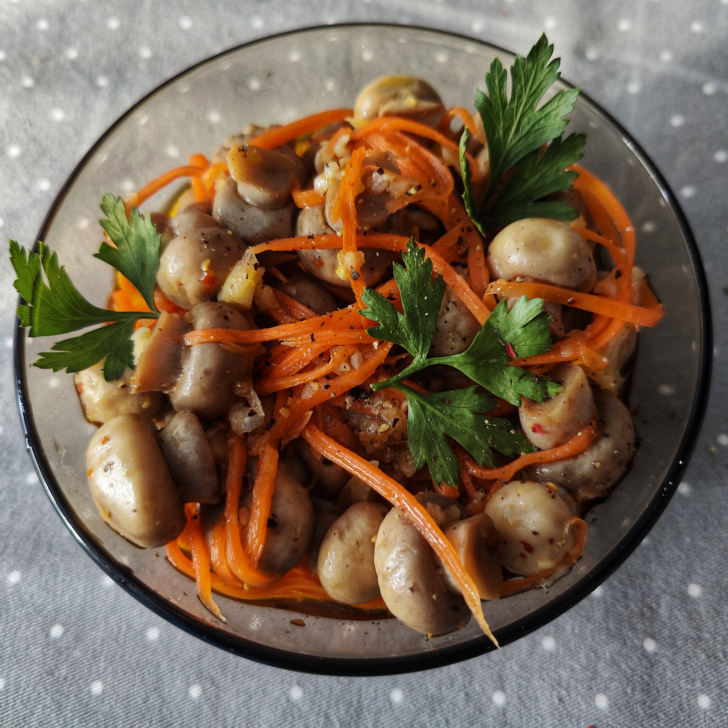 Маринованные шампиньоны по-корейски