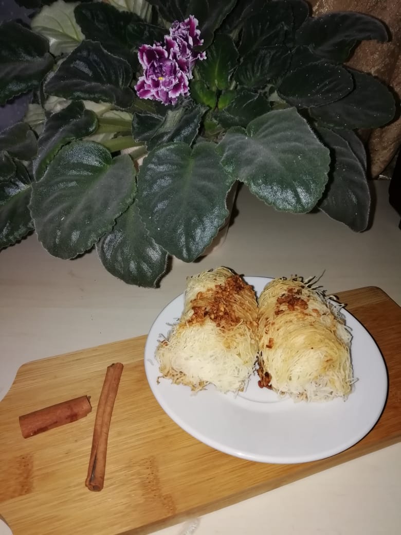 Пирожное с орехами