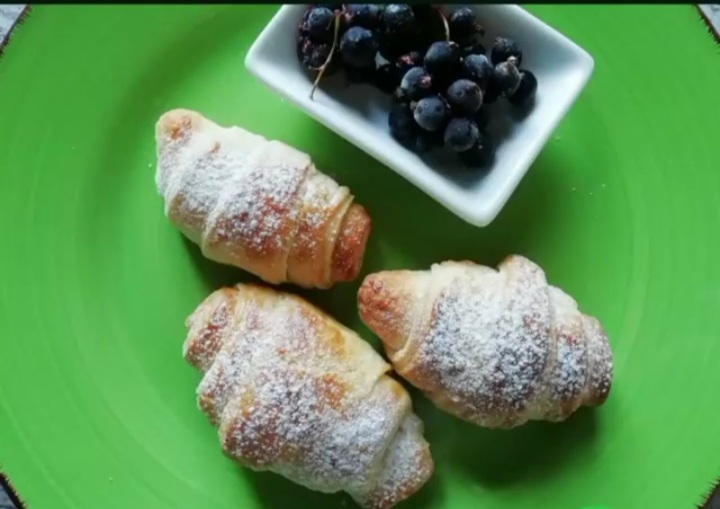 Мини-круассаны с ягодной начинкой 🥐