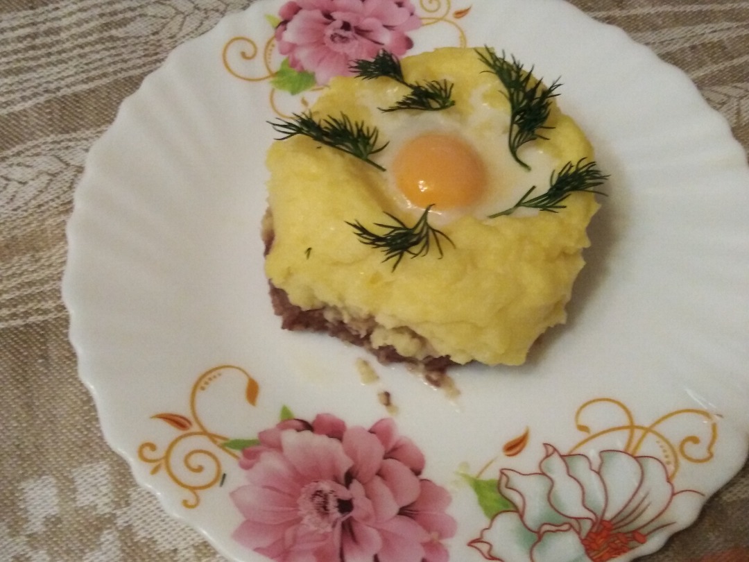 Куриные гнезда с картошкой