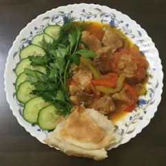 Свиная сковородка с овощами