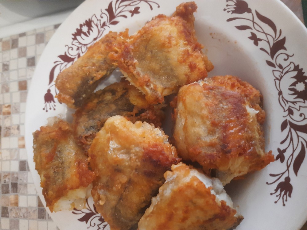 Два рецепта жареного минтая: филе в панировке и кусочки рыбы в муке