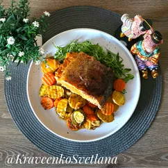 Рыба запеченная с овощами