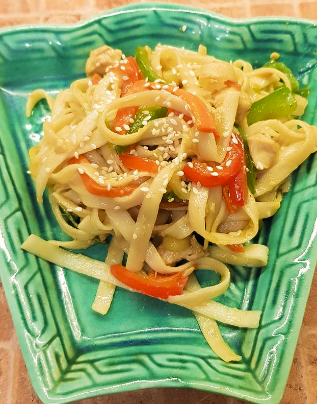 Лапша Удон с курицей и овощами