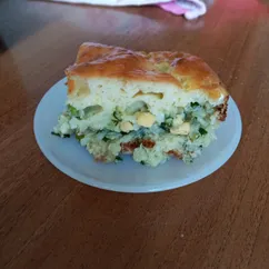 Заливной пирог с рисом, яйцом и зеленью