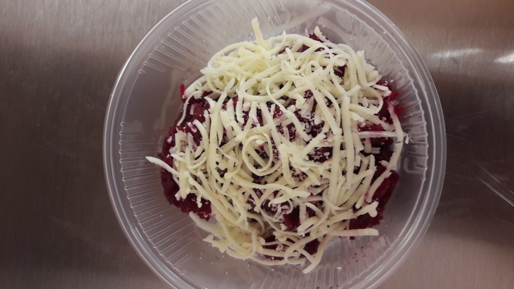 Салат свекла с сыром