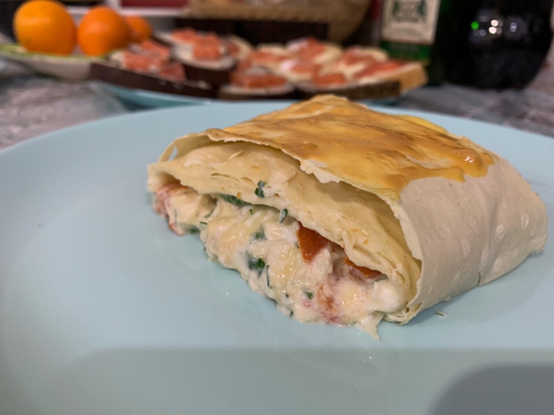 Куриный чесночный рулет