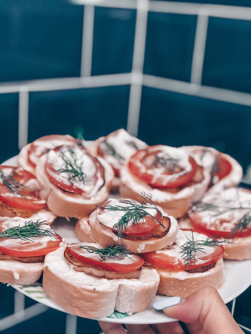 Бутерброды с баклажаном и помидором 🥪