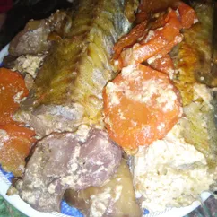 Рыба с яблоками и морковкой