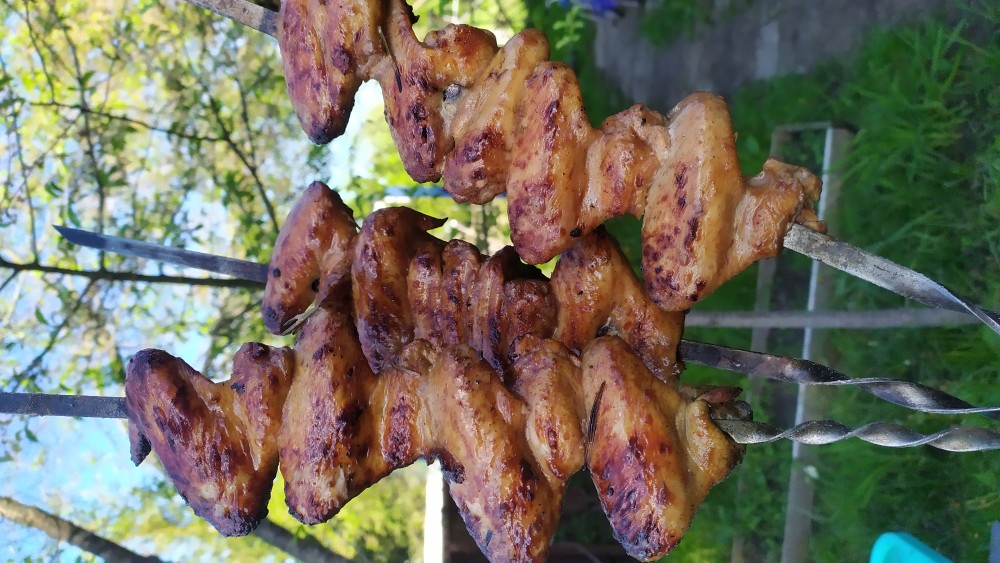 Куриные крылышки на мангале