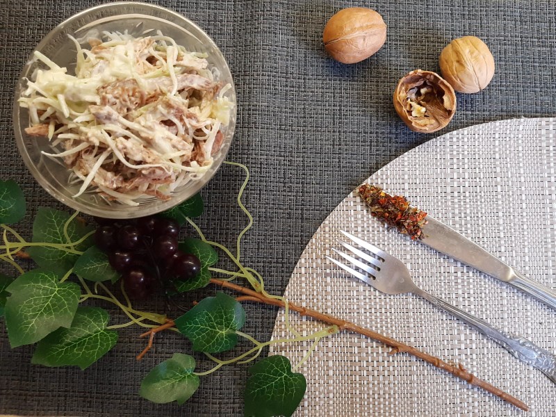 Салат из зеленой редьки с говядиной, жареной морковью и луком рецепт пошаговый с фото - уральские-газоны.рф