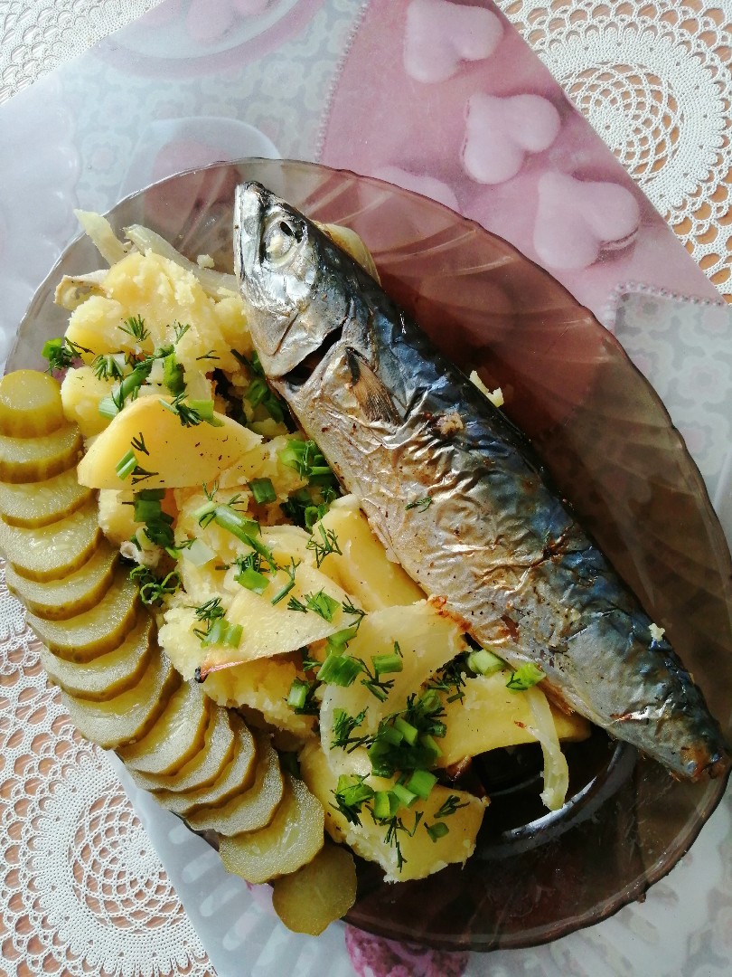 Рыба, запечённая в духовке с картофелем