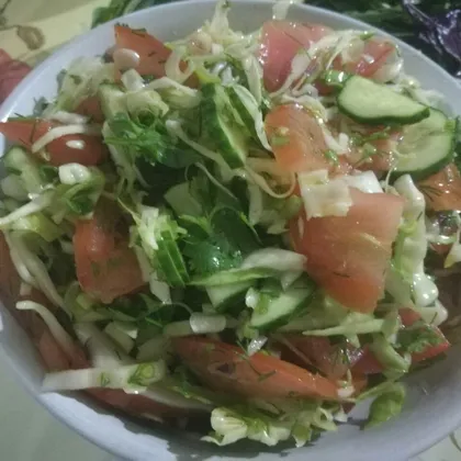 Легкий  салат с сл. соленой семгой