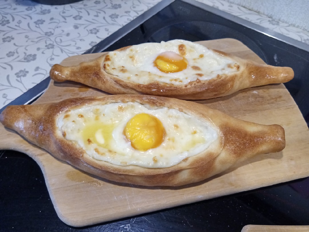 Хачапури по-аджарски