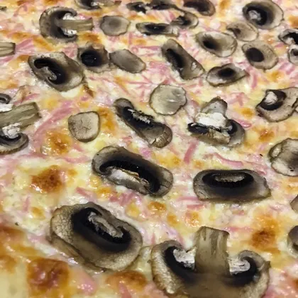 Пицца с грибами и сырная