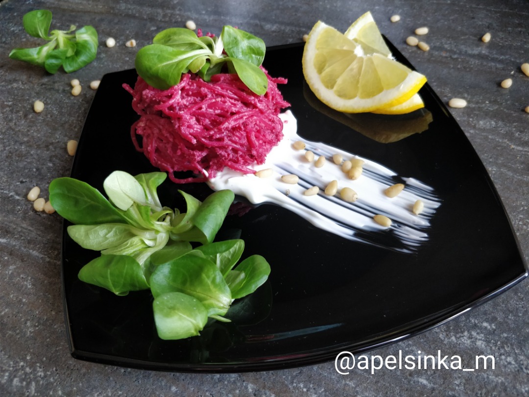 Паста со свекольным песто