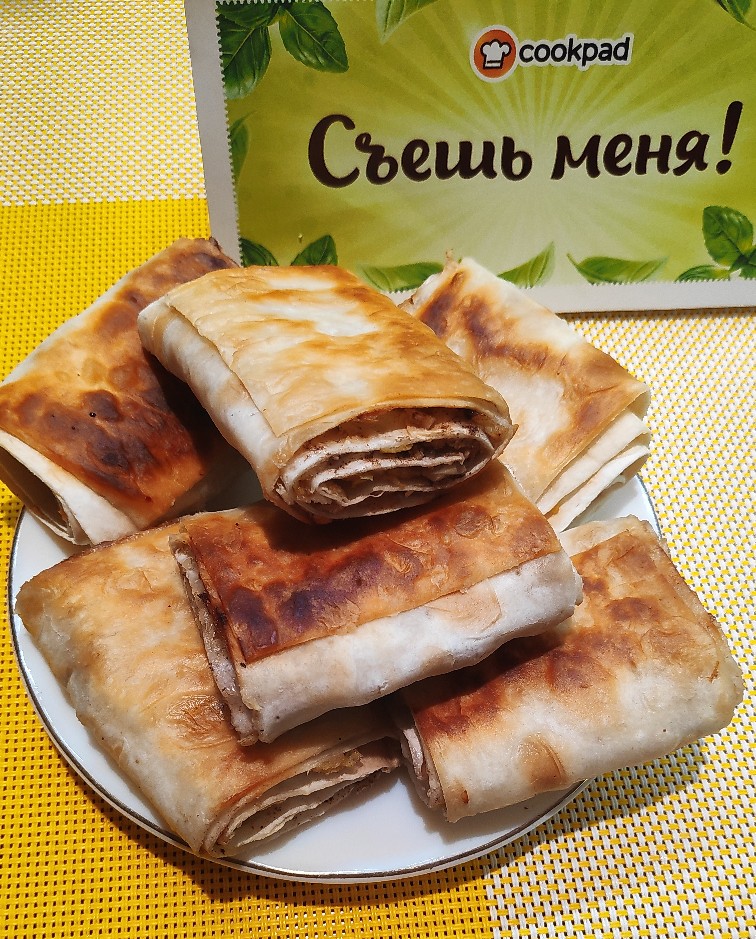 Лаваш с яблоком, корицей и грецкими орехами