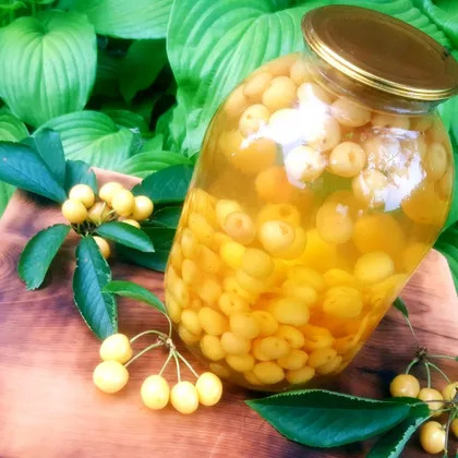 Компот из черешни