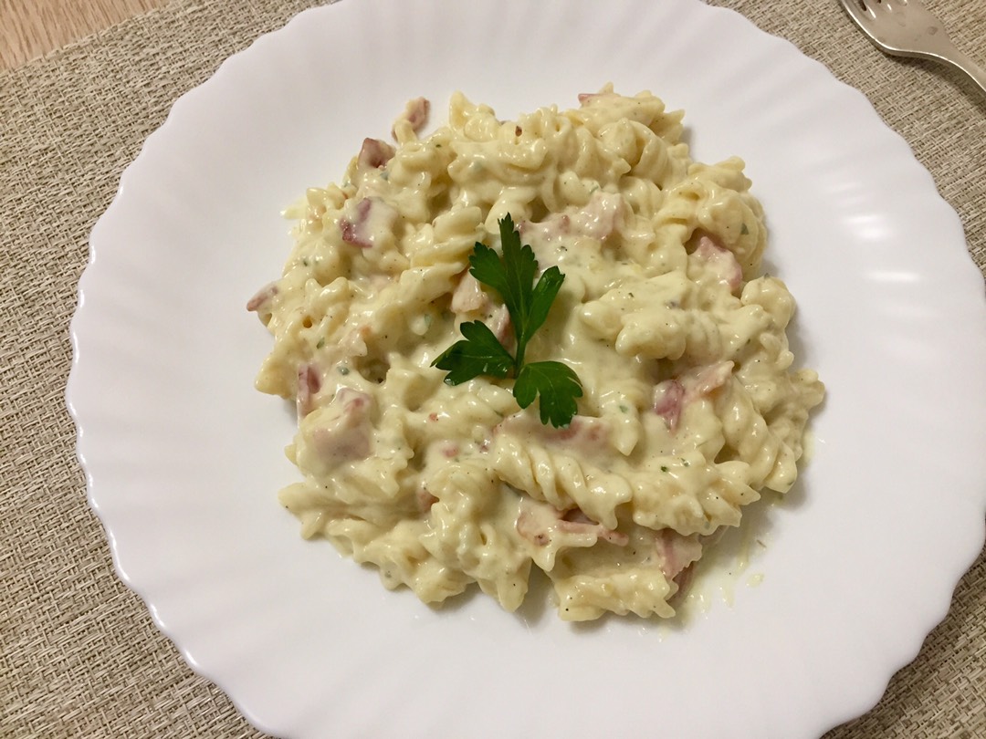 Макароны в сливочном соусе Карбонара🥓🍜