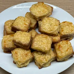 Гренки с сыром в духовке