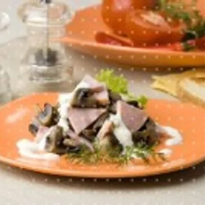 Салат из грибов с патиссонами и картофелем