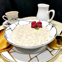 Овсяная каша на молоке с водой