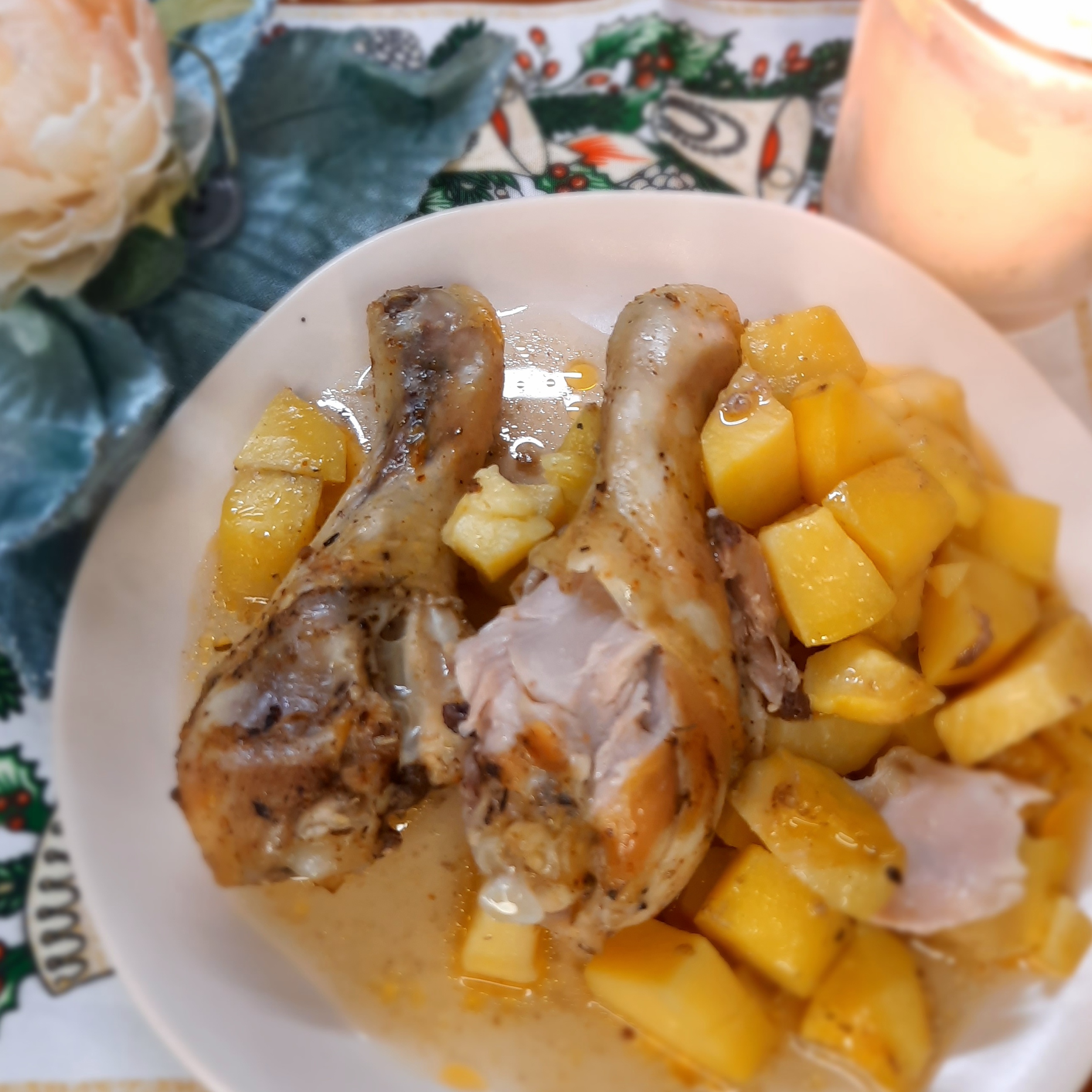 Куриные голени с картофелем