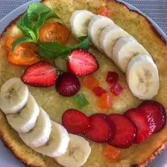 Творожная запеканка с изюмом, ягодами и фруктами 🌈🍓🍑🍌🍫