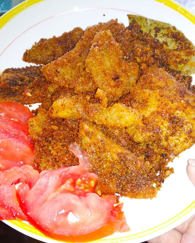 Картофельные острые дольки в панировке