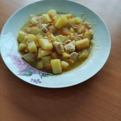 Тушёная картошка с кабачками в мультиварке