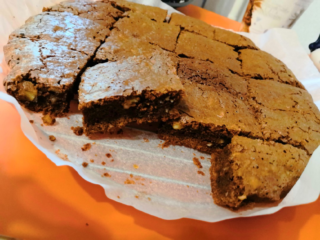 Брауни с грецкими орехами