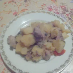 Тушеный картофель с мясом