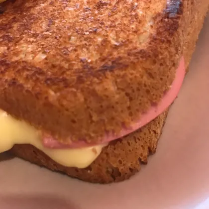 Простые сэндвичи на завтрак