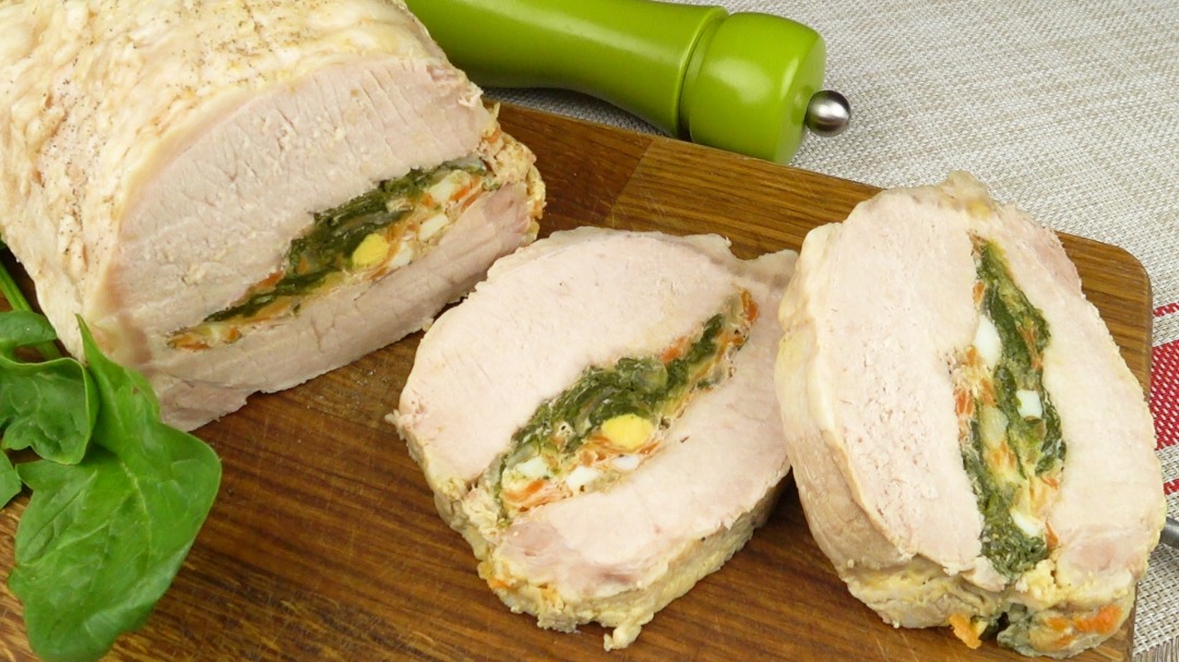Свинина фаршированная овощами и яйцами и яйцами | Stuffed pork by vegetables and eggs