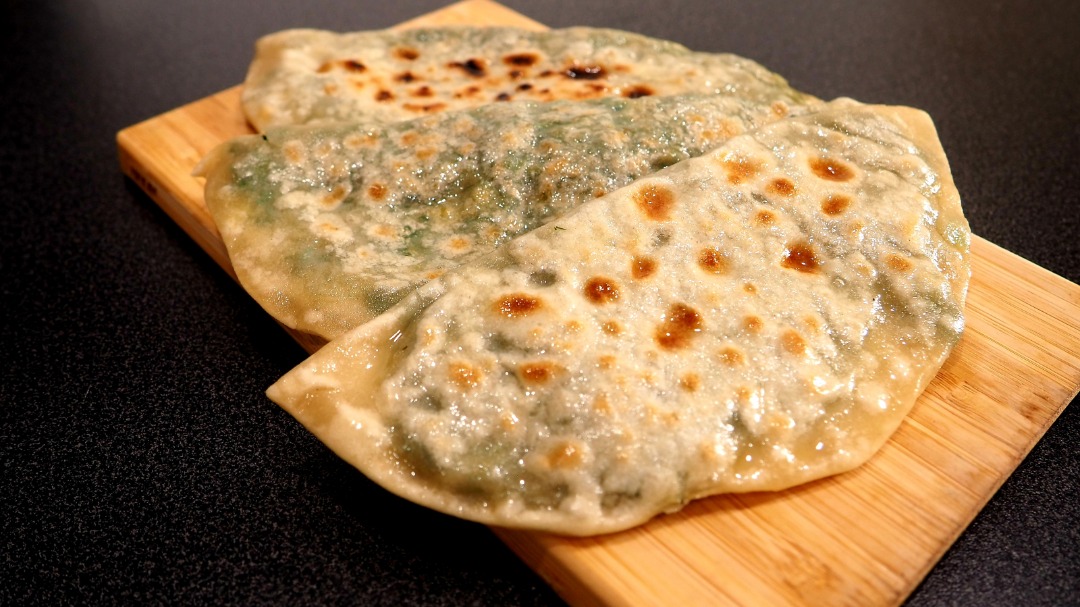 Азербайджанские кутабы с сыром и творогом на сковороде простой рецепт пошаговый