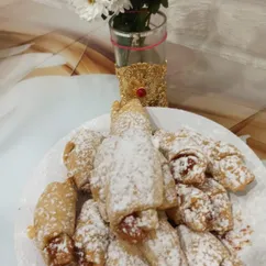 С днем рогаликов!🥐