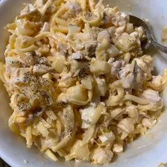 Салат с ананасом, классический вариант