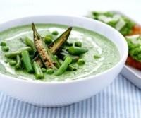 Крем-суп из зеленого горошка с беконом