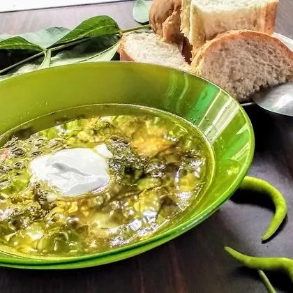Зелёный суп с лебедой