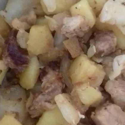 Картошка с мясом и капустой